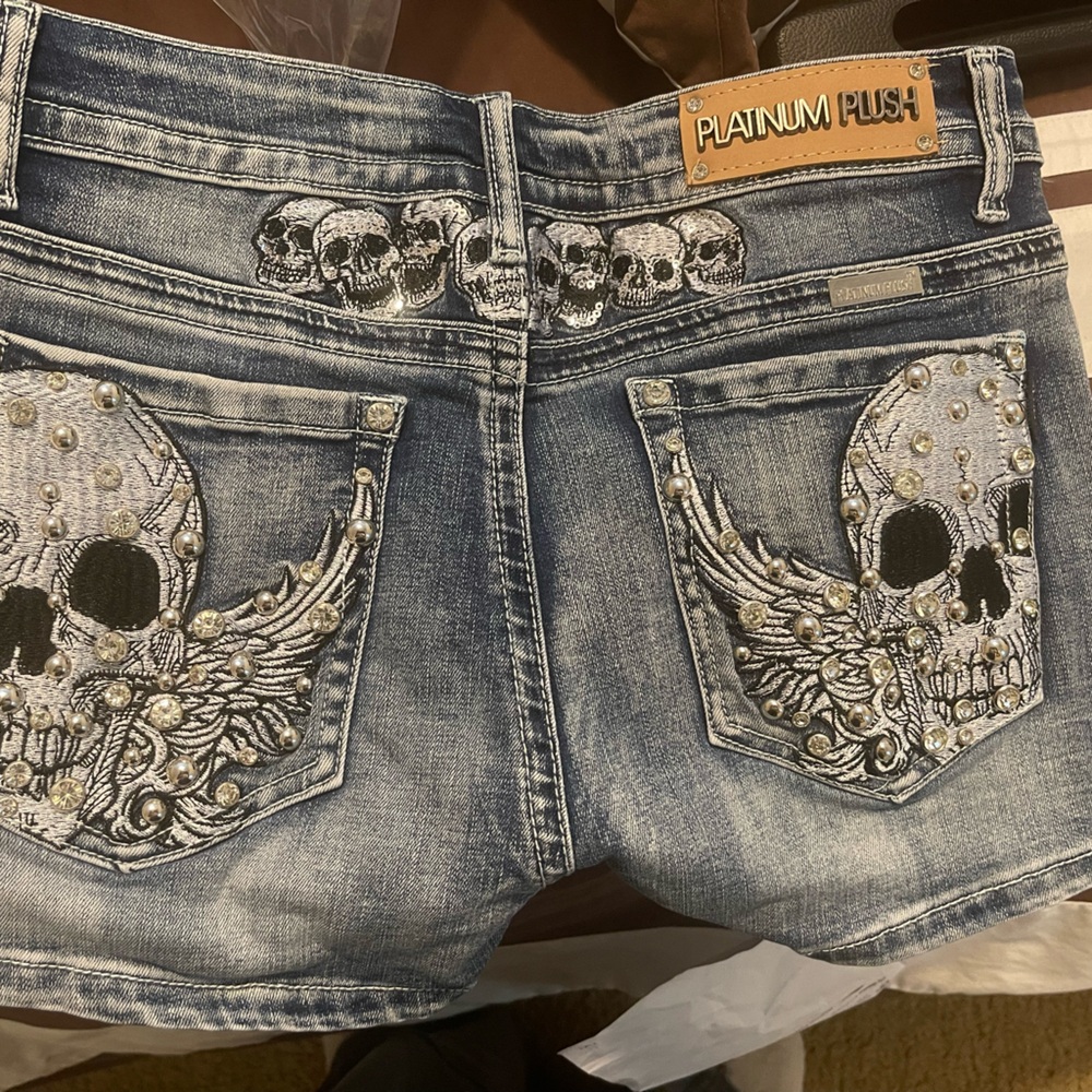 Platinum Plush skulls with wings shorts